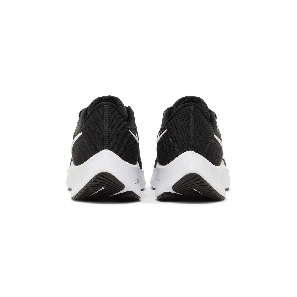 Nike Air Zoom Pegasus 38 'Black White' (2021)