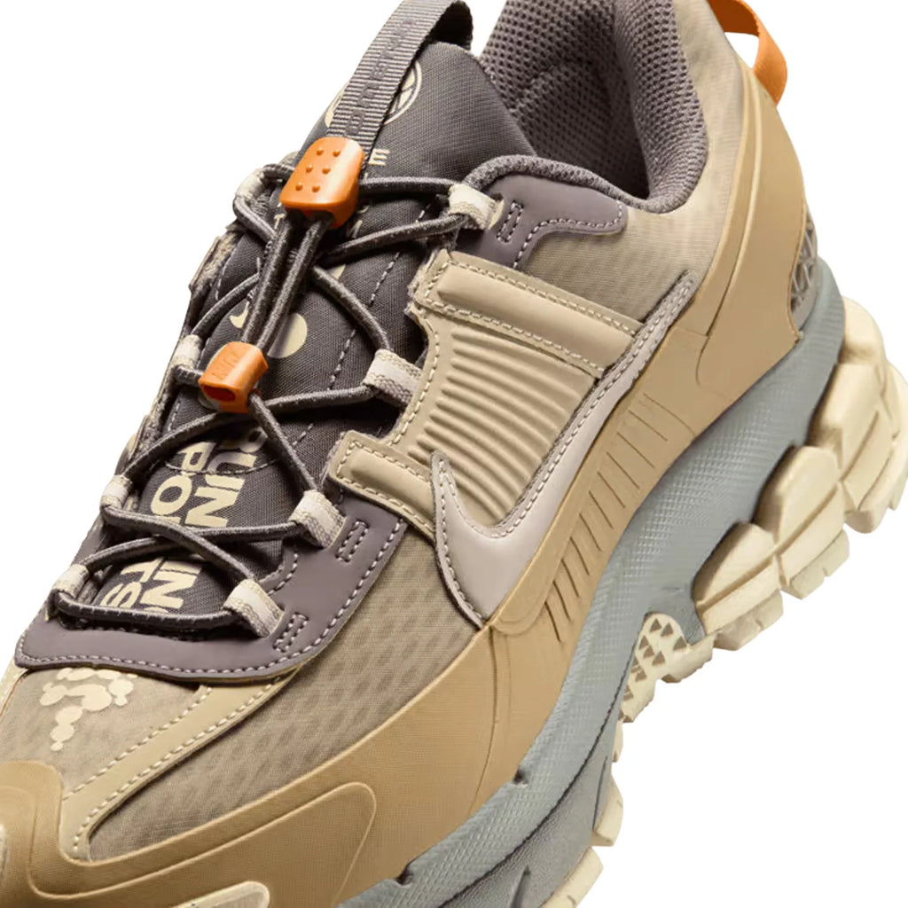 Nike Vomero 5 Roam 'Running Poets' (2025)