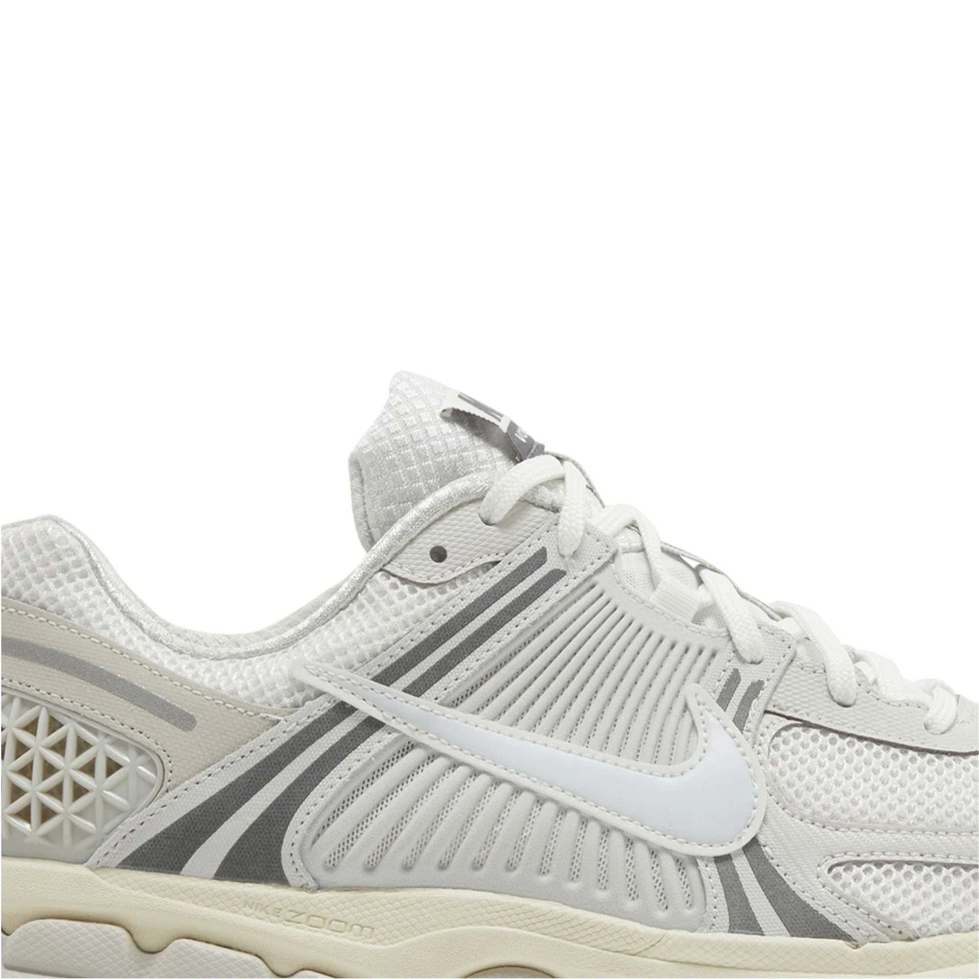 Nike Zoom Vomero 5 'Platinum Tint' (2024)